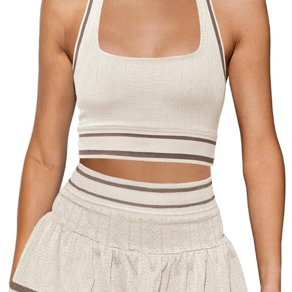 Stylish Women's Golf Outfit - Breathable Halter Top & Skorts Set for Active Life - Picture 7 of 9